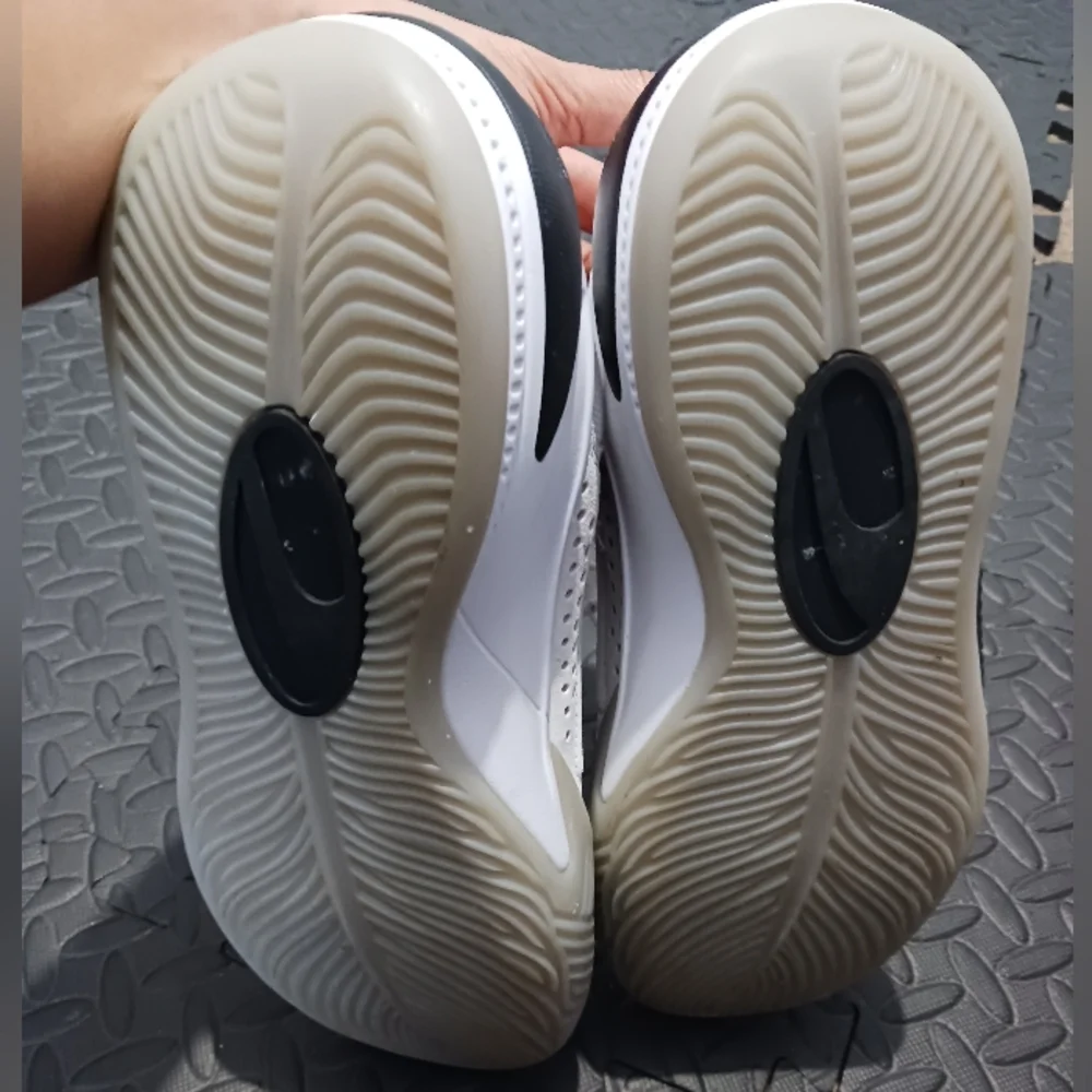 Puma Basketball dreamer Women black & white sneakers